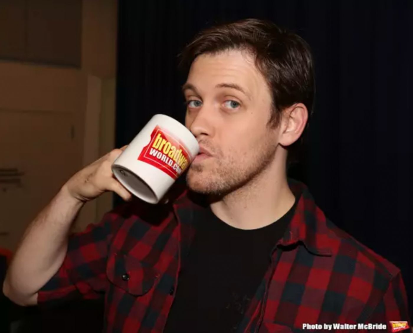 Wake Up With BWW 5/27: HAIRSPRAY LIVE! Will Broadcast Online, Equity Updates on Returning to Work, and More! Wake Up With BWW 5/27: HAIRSPRAY LIVE! Will Broadcast Online, Equity Updates on Returning to Work, and More! Image