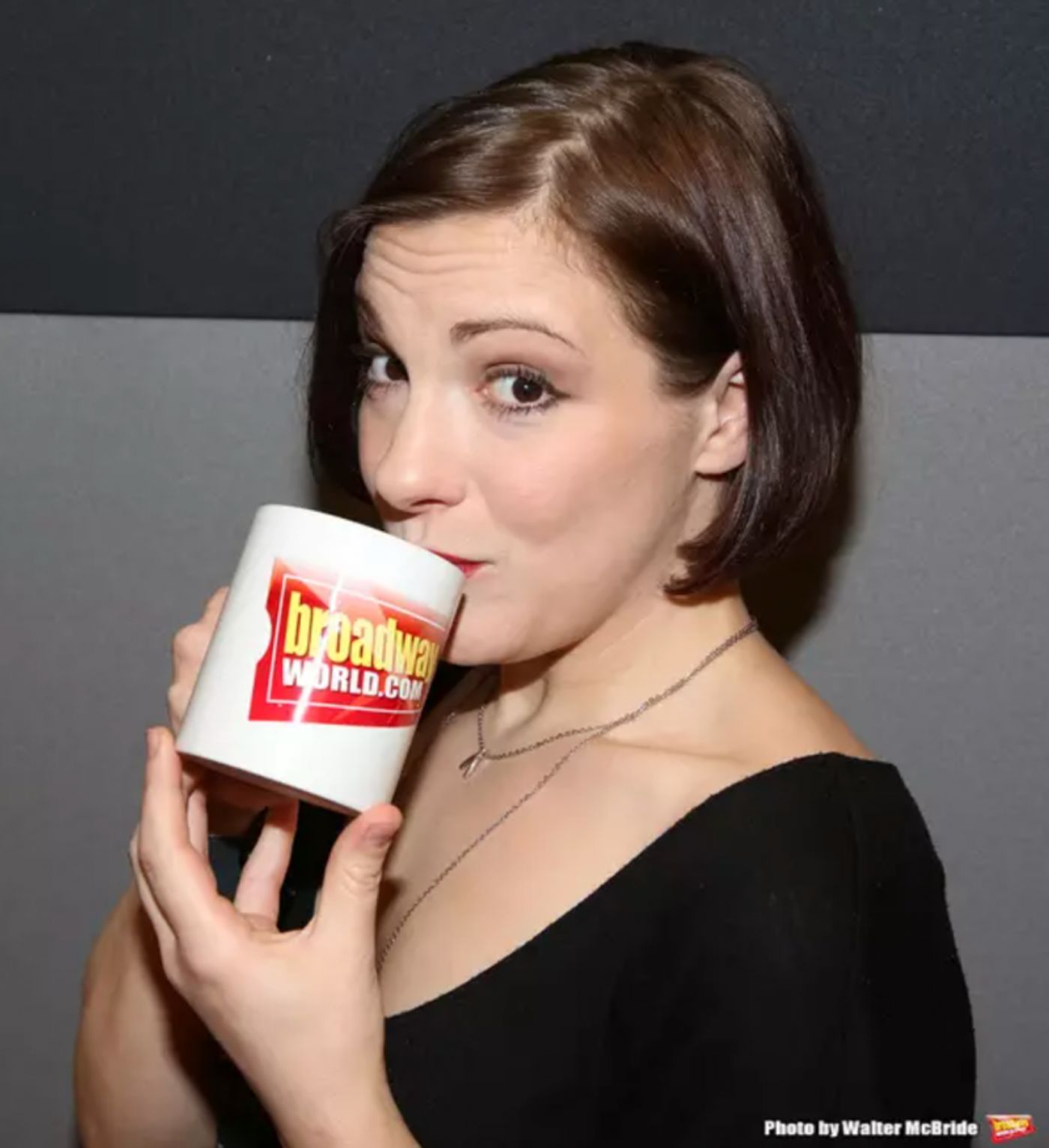 Wake Up With BWW 5/29: New York Times Will Celebrate the 19/20 Season, and More!  Image