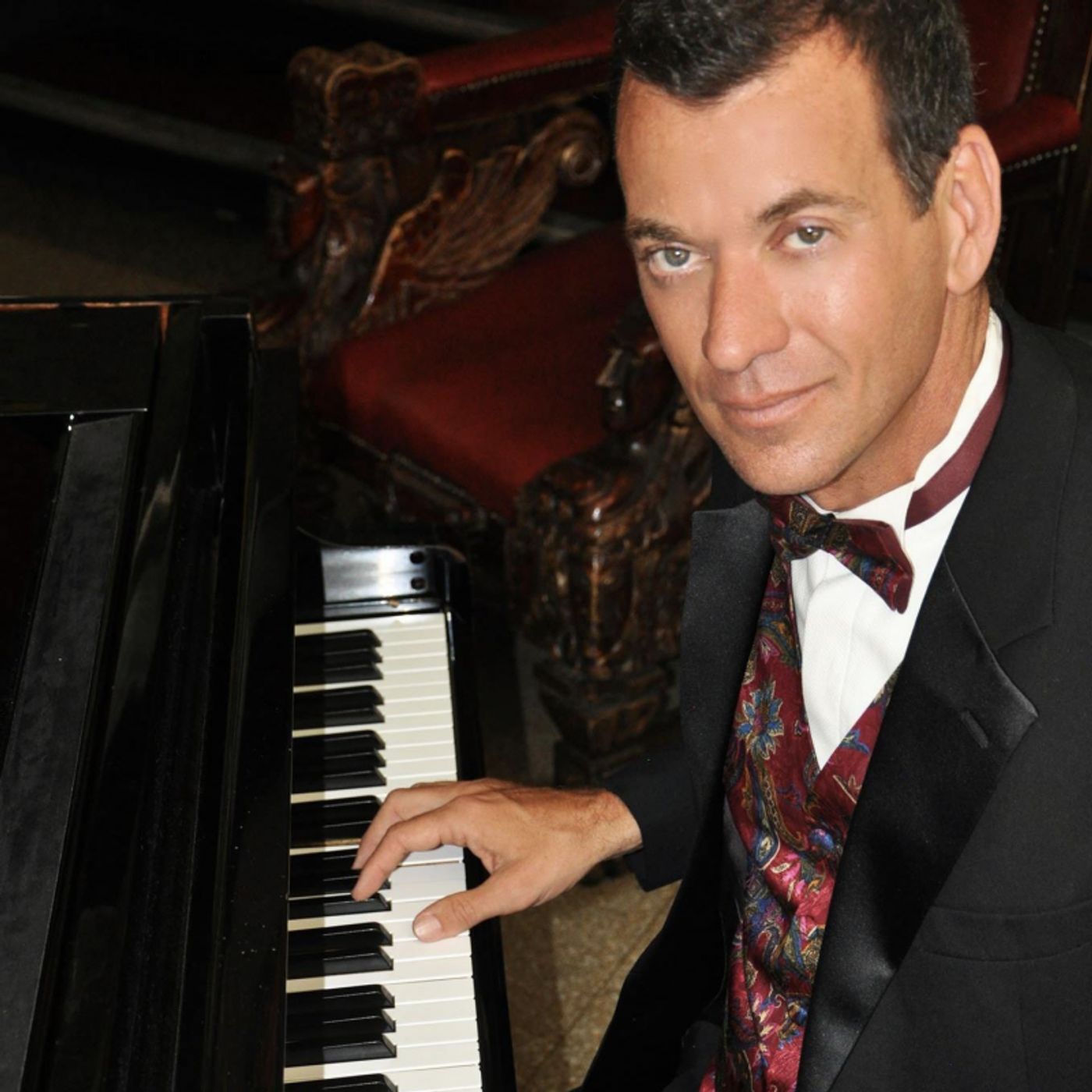 VIDEO: Sing Along with the Pianists of Marie's Crisis with the Weekend Warm-Up  Image