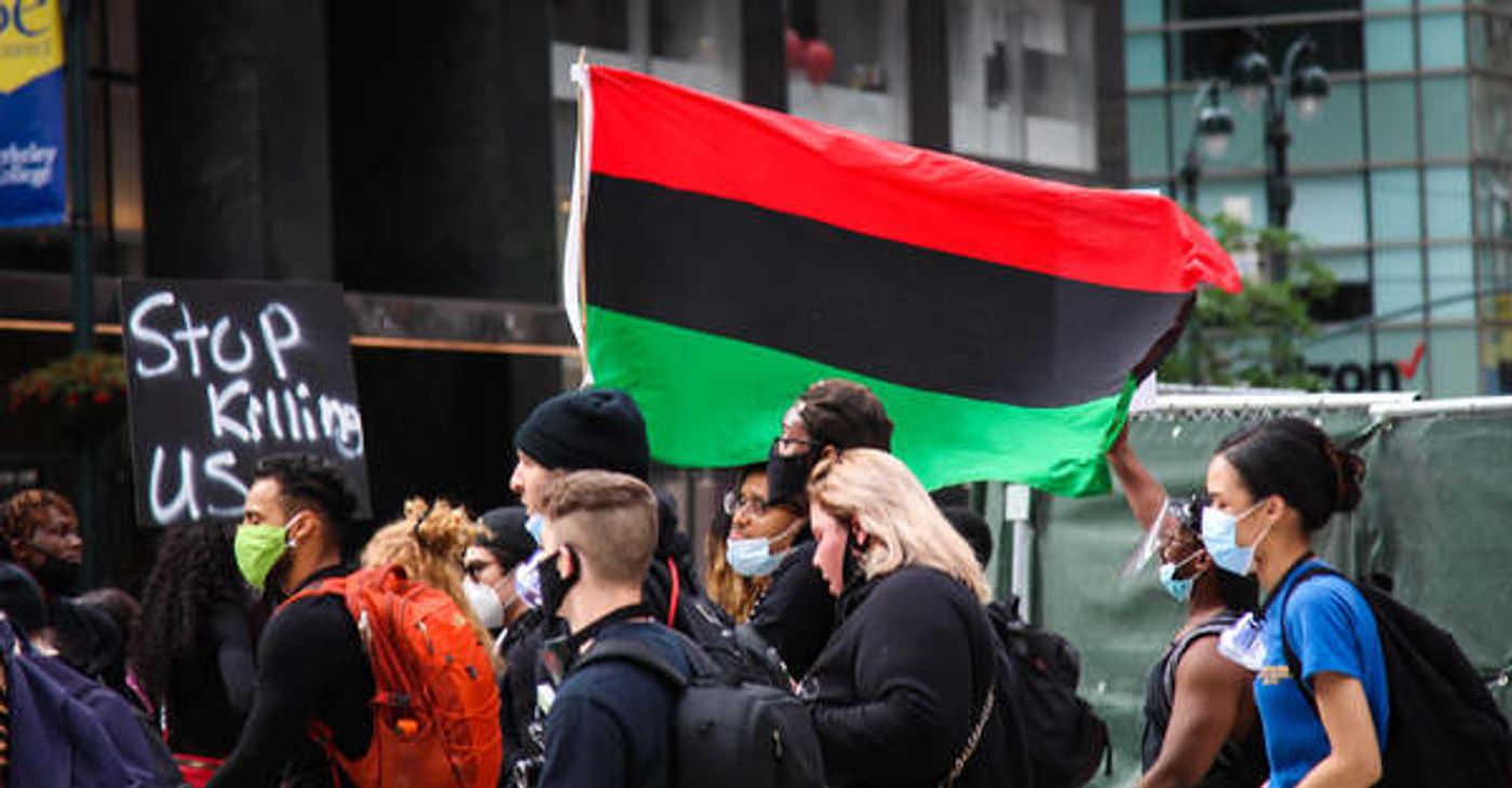Photo Flash: New Yorkers Take To The Streets For Black Lives Matter Protests  Image