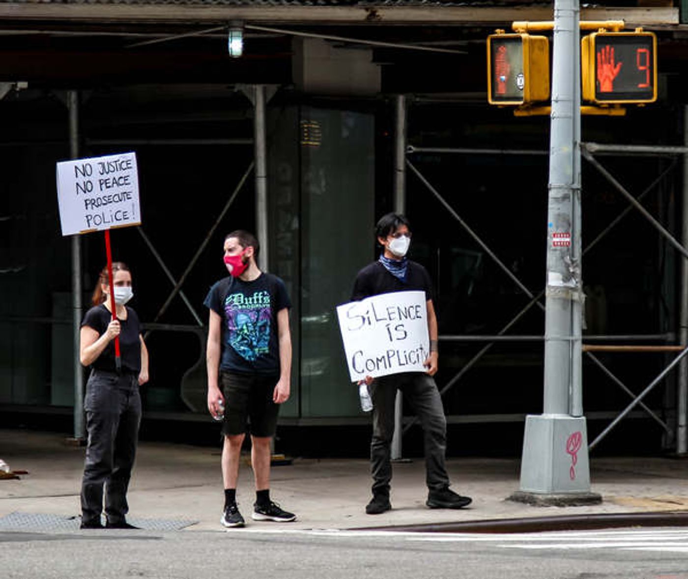 Photo Flash: New Yorkers Take To The Streets For Black Lives Matter Protests  Image