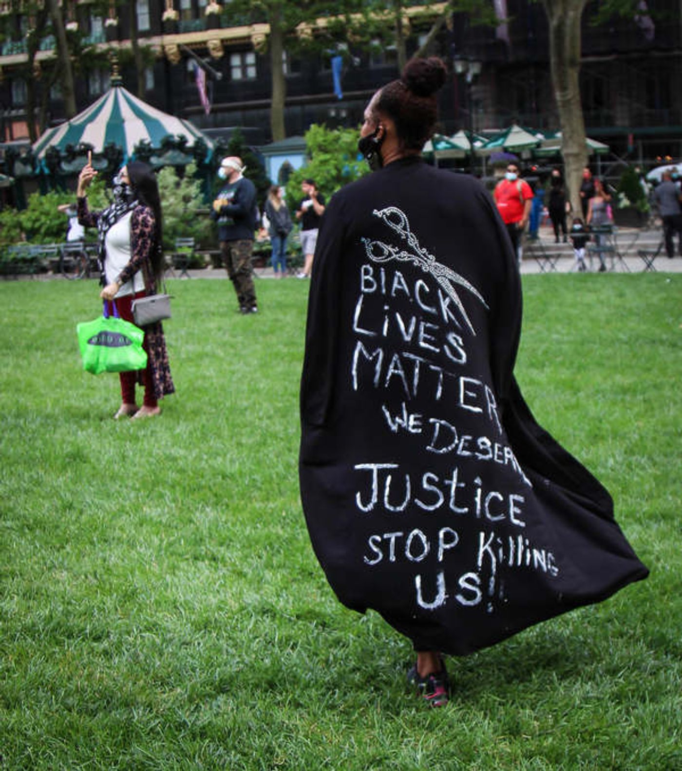 Photo Flash: New Yorkers Take To The Streets For Black Lives Matter Protests  Image