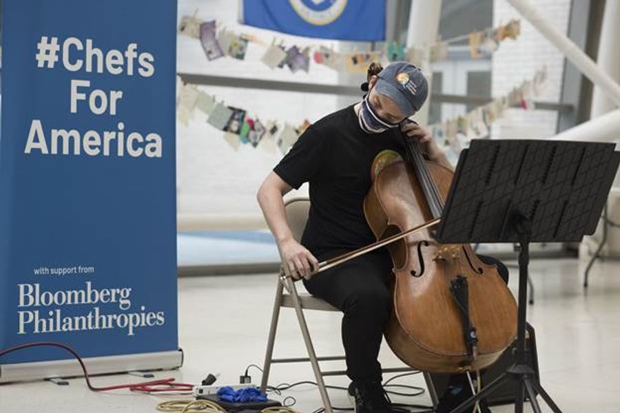 Photo Flash: Jay Armstrong Johnson & Sam Quiggins Perform in Celebration of 1M Meals from World Central Kitchen  Image
