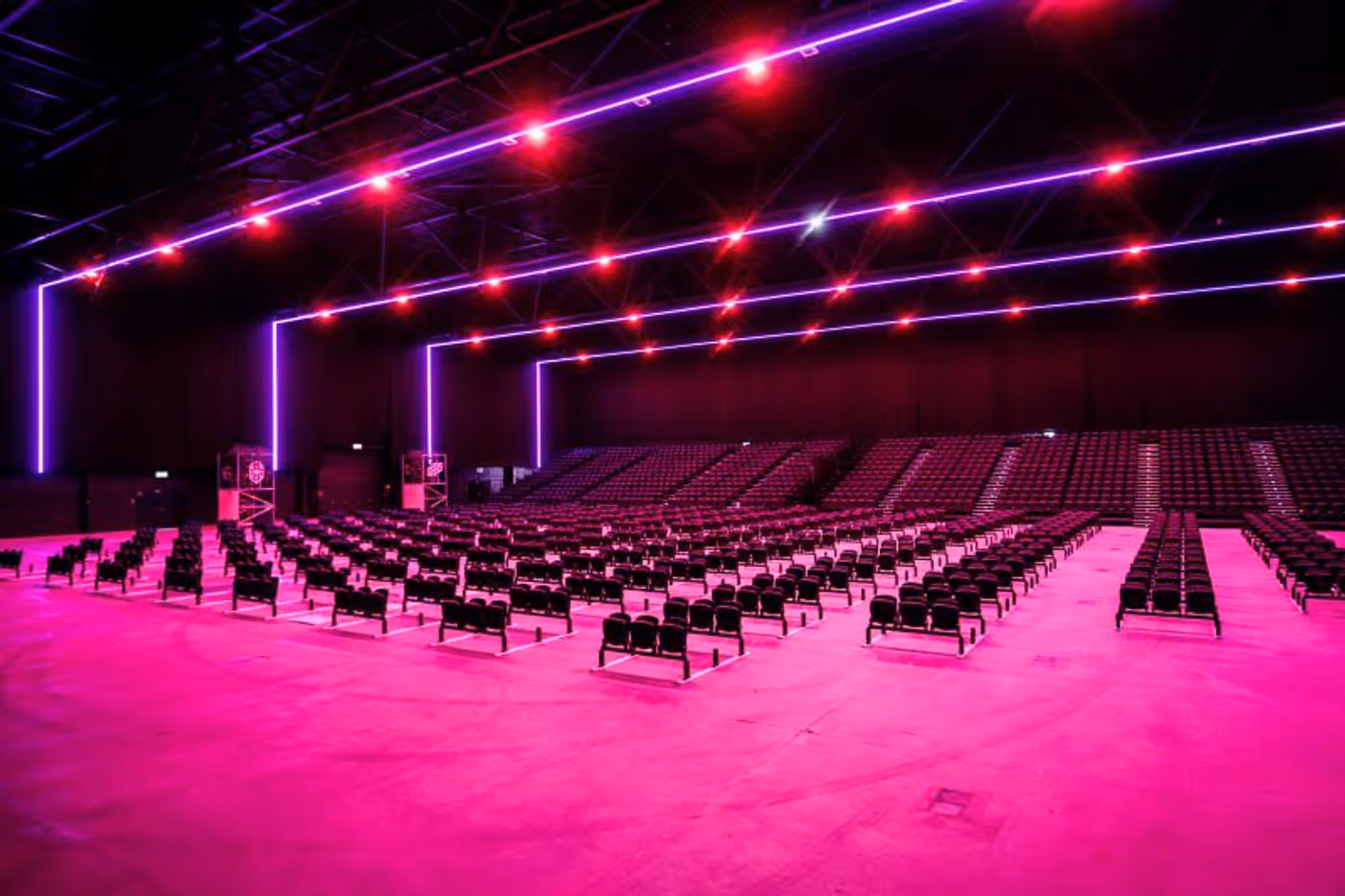 Feature: MAINSTAGE BRABANTHALLEN EN THEATER AAN DE PARADE OPENEN EERSTE VOLLEDIGE 1,5 METER THEATER at Den Bosch  Image