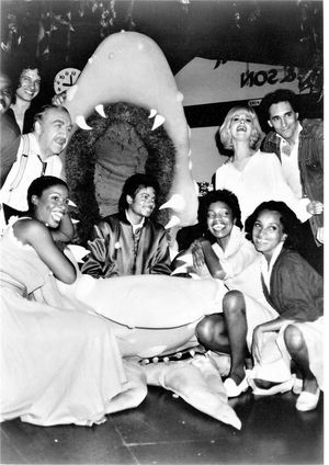 Michael Jackson with Ellen Greene and the cast of LITTLE SHOP OF HORRORS at the Westw Photo