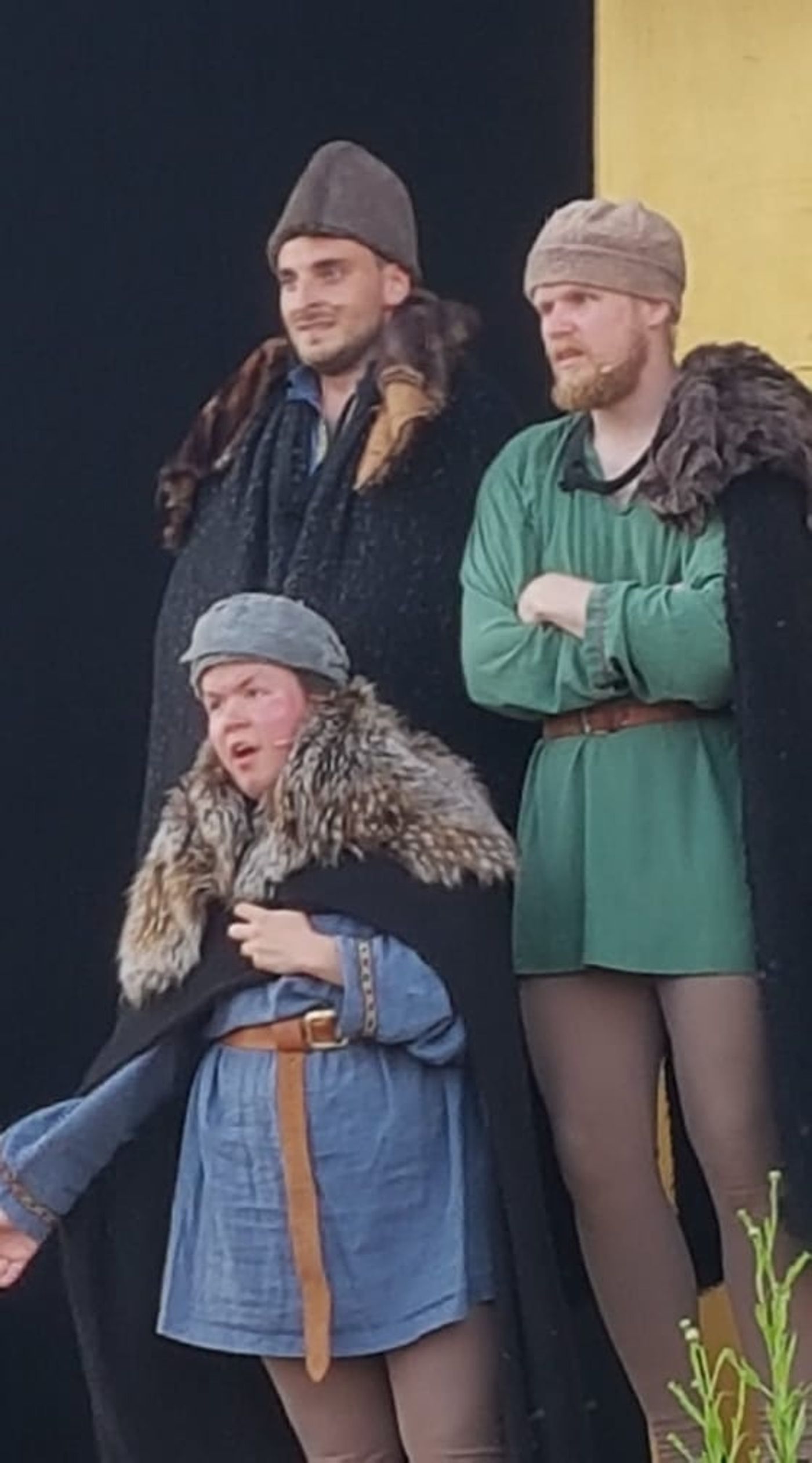 Review: SPELET OM TRONA, SESONG 1 by Overspillteatret - Deliciously Dumb!  Image