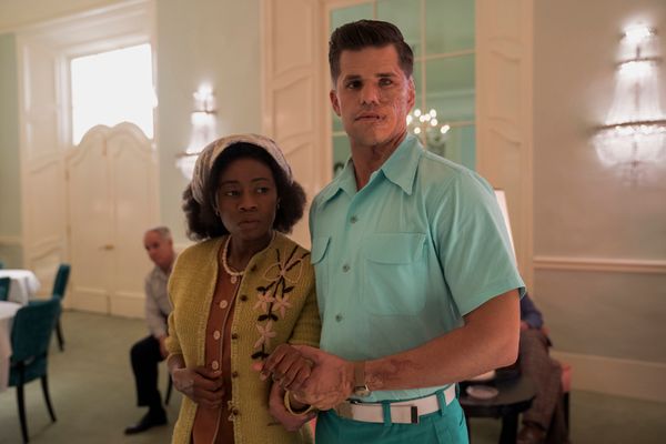 Photo Flash: Get a First Look at Cynthia Nixon, Sarah Paulson, & More in Ryan Murphy's New Netflix Series RATCHED — photo 11 of 11