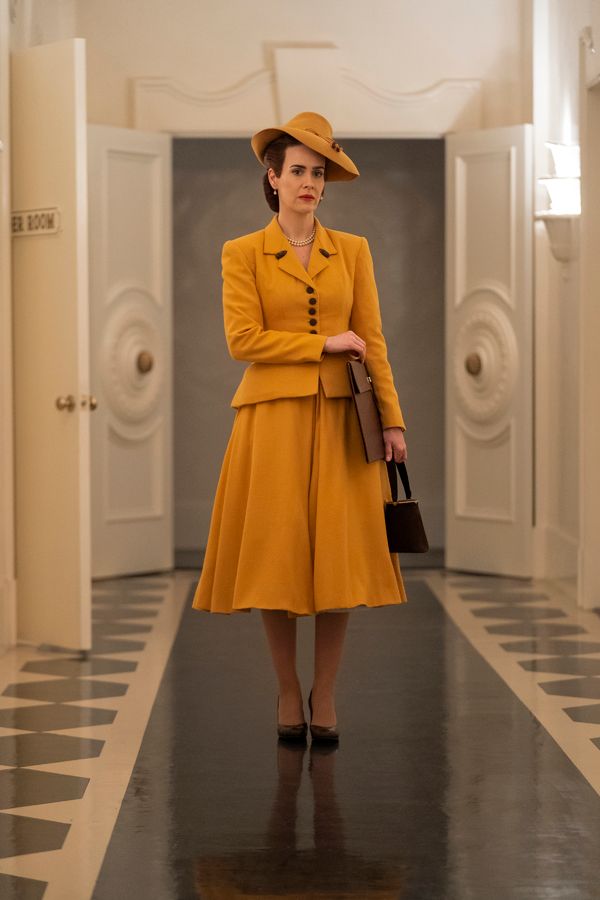 Photo Flash: Get a First Look at Cynthia Nixon, Sarah Paulson, & More in Ryan Murphy's New Netflix Series RATCHED — photo 9 of 11