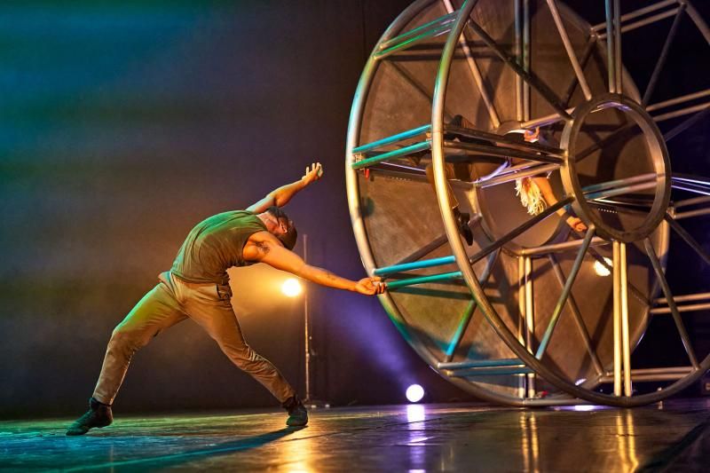 Review: DIAVOLO Architechture in Motion Presents THIS IS ME: LETTERS FROM THE FRONT LINES  Image