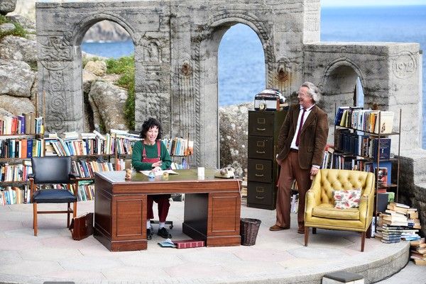 Stephen Tompkinson and Jessica Johnson Photo