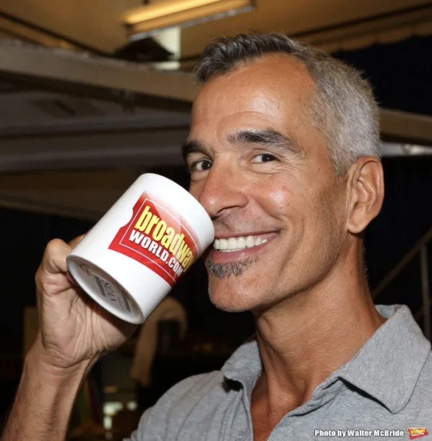 Wake Up With BWW 8/24: The Tony Awards Will Air Digitally This Fall, and More!  Image