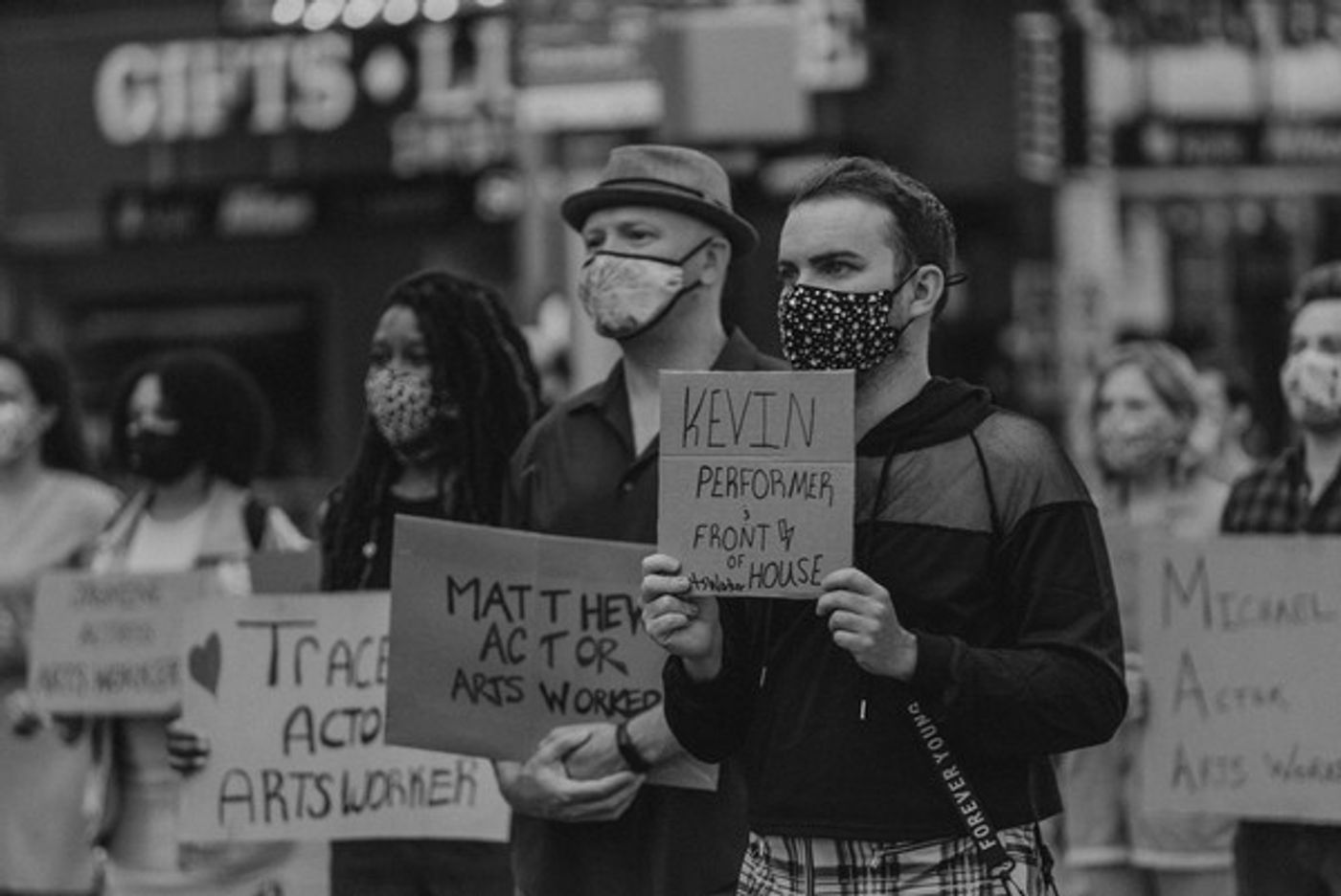 Photo Flash: Artists Gather in Times Square for Be An #ArtsHero Campaign  Image