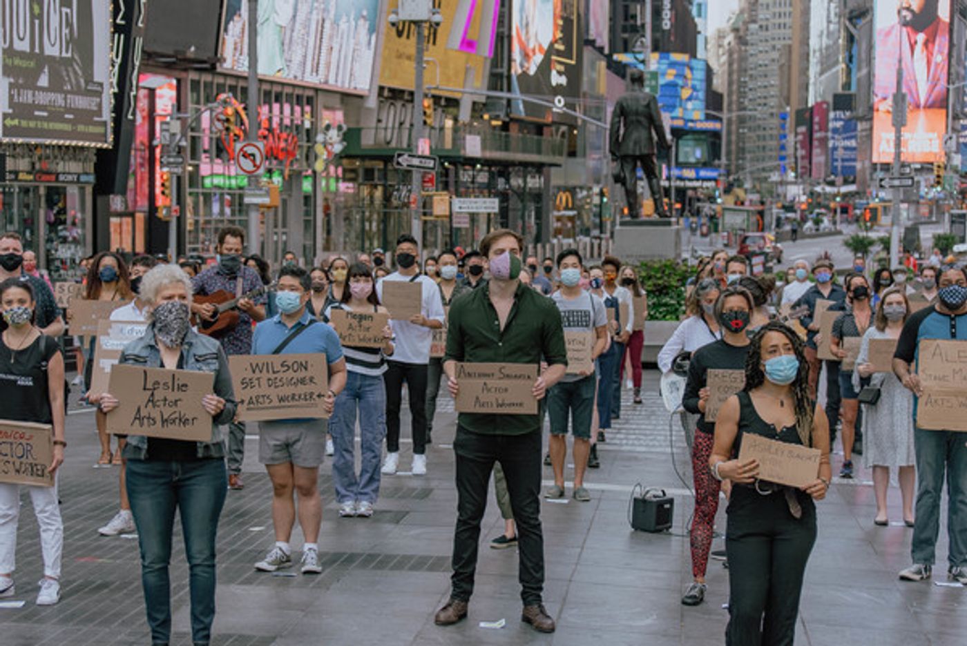 Photo Flash: Artists Gather in Times Square for Be An #ArtsHero Campaign  Image