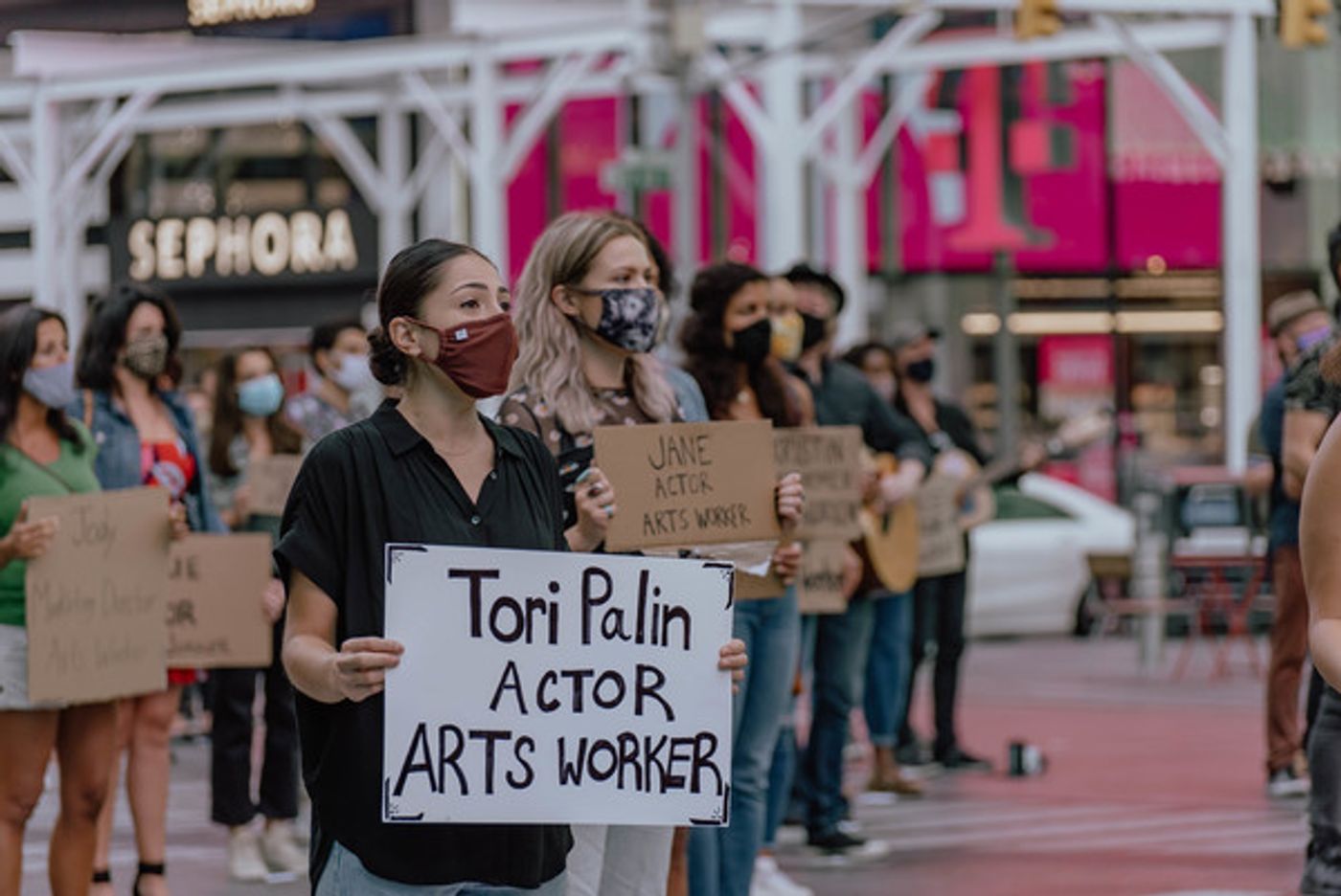 Photo Flash: Artists Gather in Times Square for Be An #ArtsHero Campaign  Image