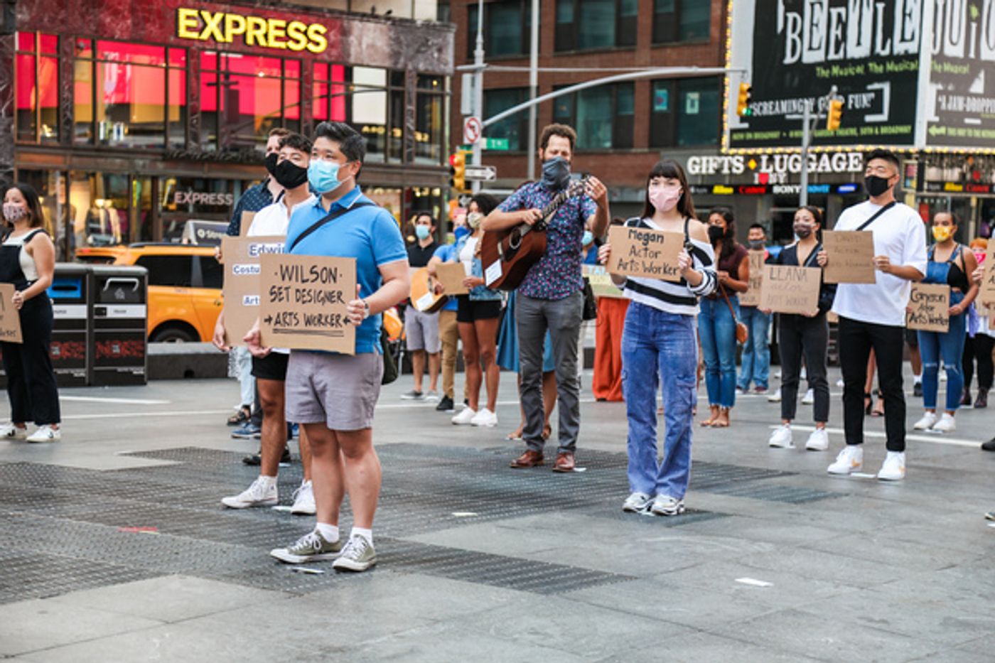 Photo Flash: Artists Gather in Times Square for Be An #ArtsHero Campaign  Image