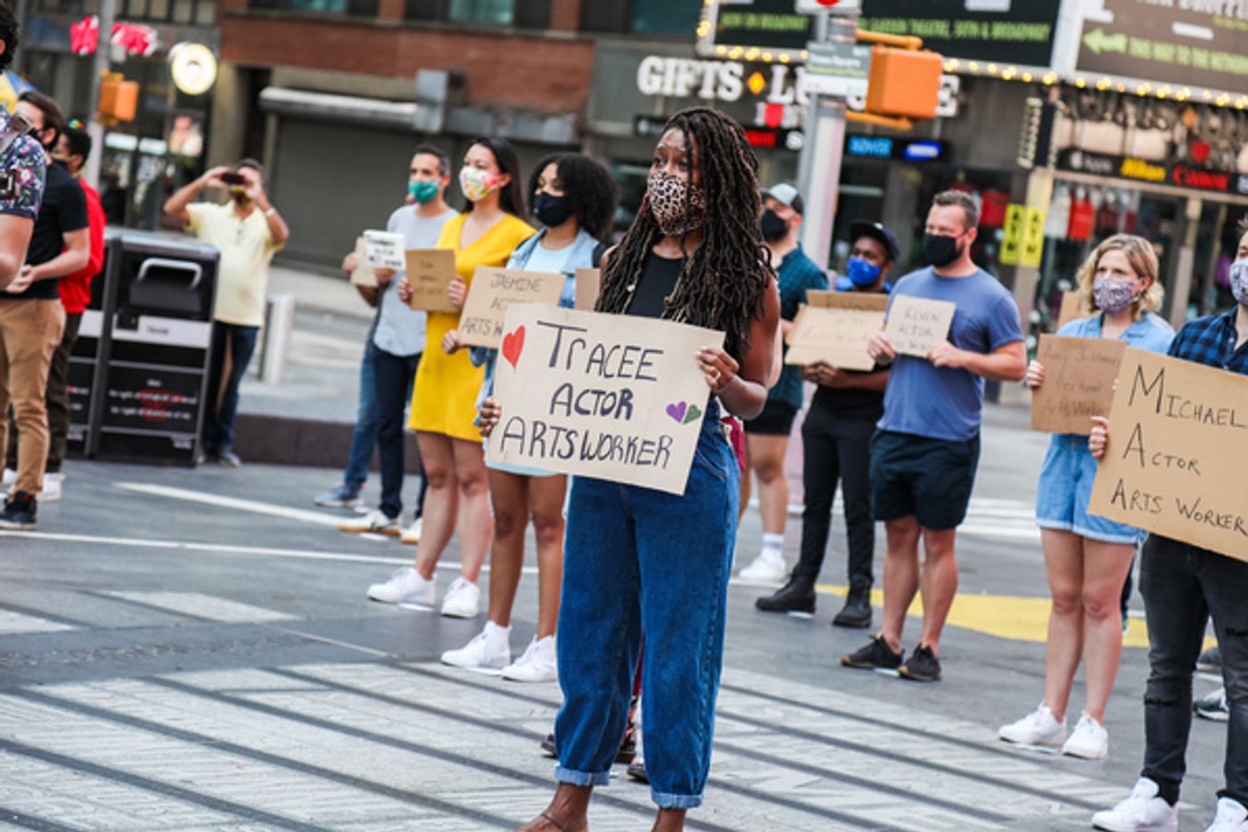 Photo Flash: Artists Gather in Times Square for Be An #ArtsHero Campaign  Image