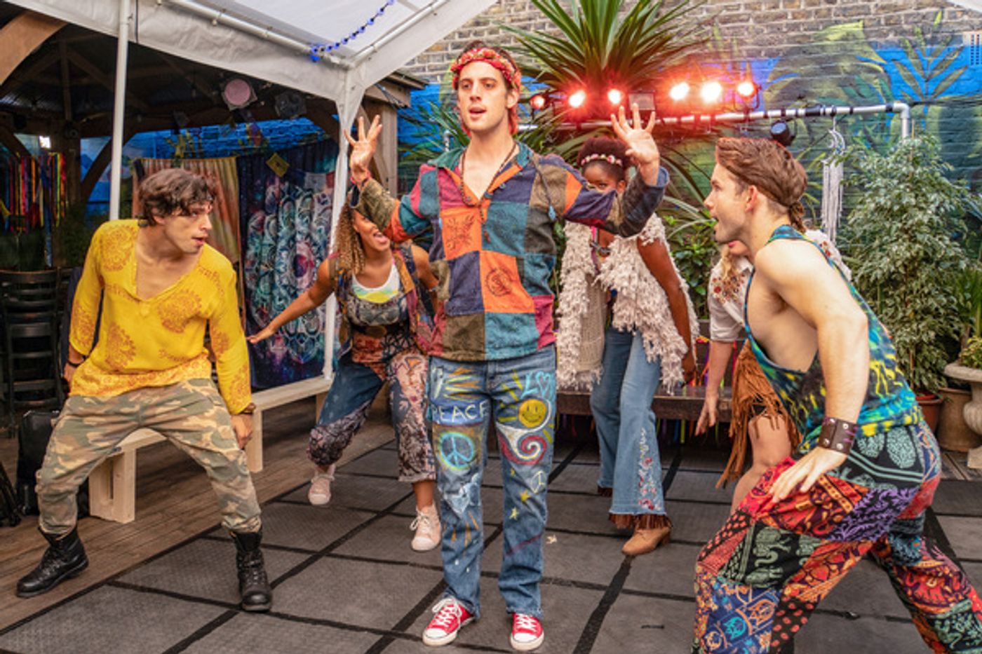 Photo Flash: First Look at PIPPIN at The Garden Theatre  Image