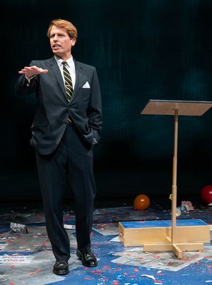 David Arrow @ BroadwayWorld David Arrow Photo