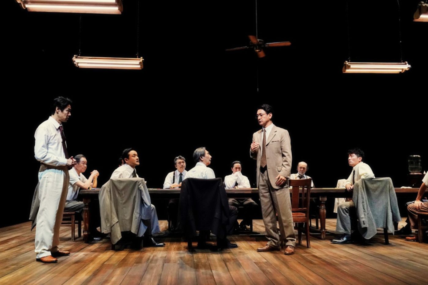 Interview: Peter McKintosh Talks TWELVE ANGRY MEN at Bunkamura Theatre Cocoon Interview: Peter McKintosh Talks TWELVE ANGRY MEN at Bunkamura Theatre Cocoon Image