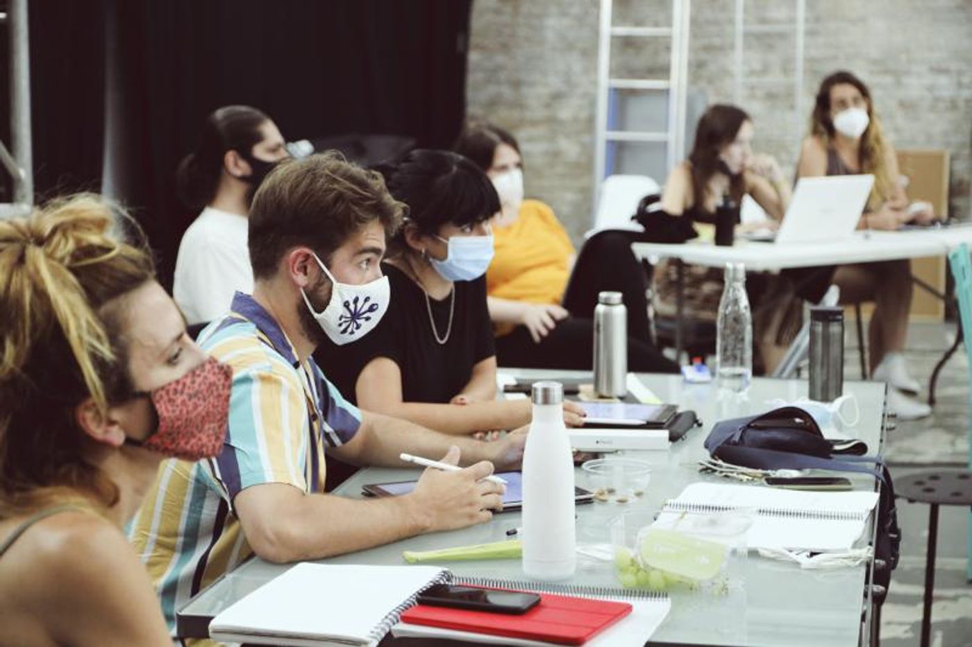 BWW INTERVIEWS: Iñaki Mur y Júlia Bonjoch protagonizan PEGADOS, EL MUSICAL en Barcelona  Image