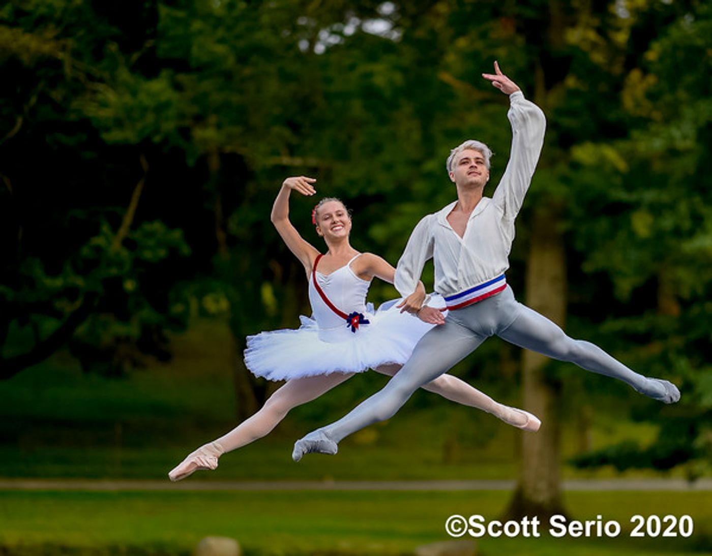 BWW Previews: INAUGURAL FALL GATHERING OF DANCE at Red Rose Farm BWW Previews: INAUGURAL FALL GATHERING OF DANCE at Red Rose Farm Image