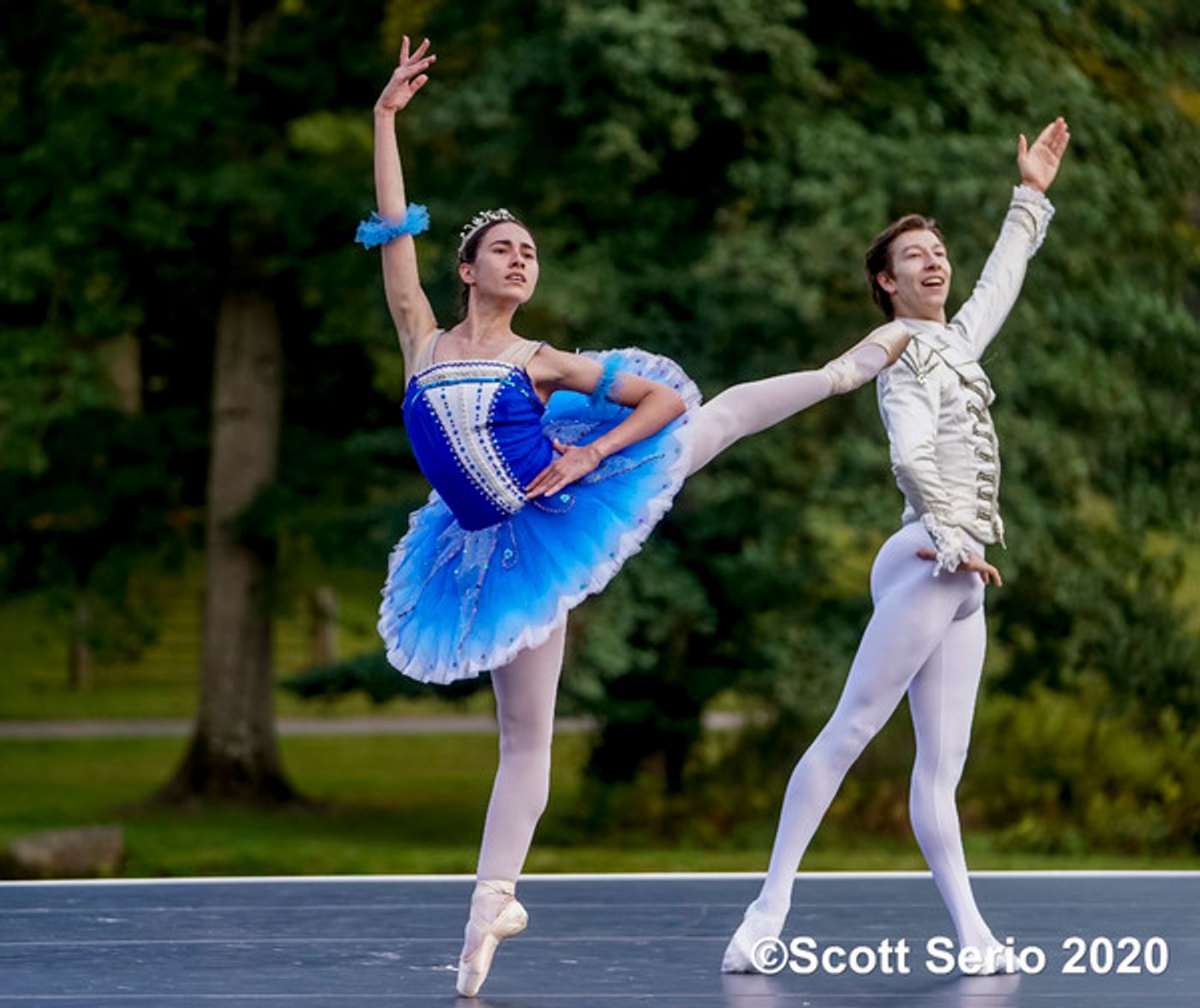 BWW Previews: INAUGURAL FALL GATHERING OF DANCE at Red Rose Farm BWW Previews: INAUGURAL FALL GATHERING OF DANCE at Red Rose Farm Image