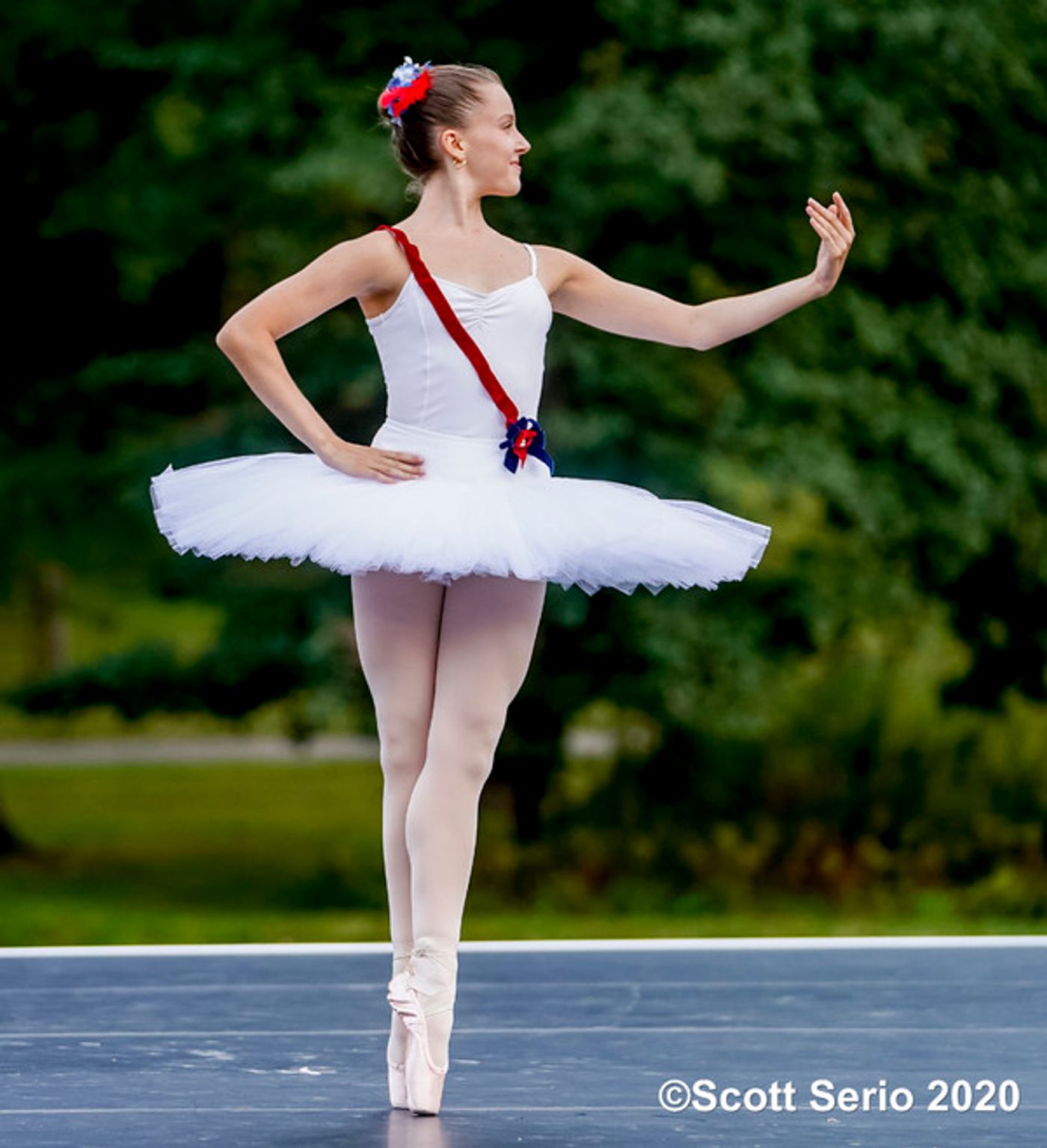 BWW Previews: INAUGURAL FALL GATHERING OF DANCE at Red Rose Farm BWW Previews: INAUGURAL FALL GATHERING OF DANCE at Red Rose Farm Image