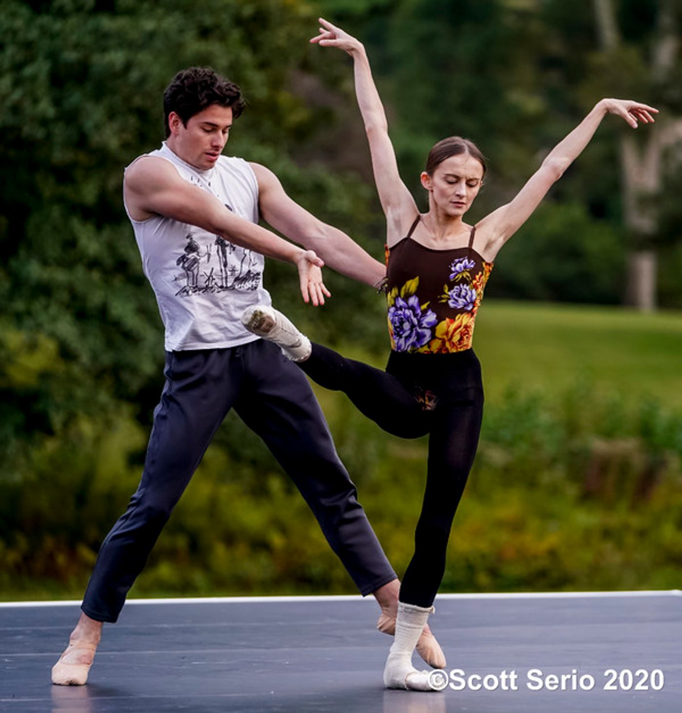 BWW Previews: INAUGURAL FALL GATHERING OF DANCE at Red Rose Farm BWW Previews: INAUGURAL FALL GATHERING OF DANCE at Red Rose Farm Image