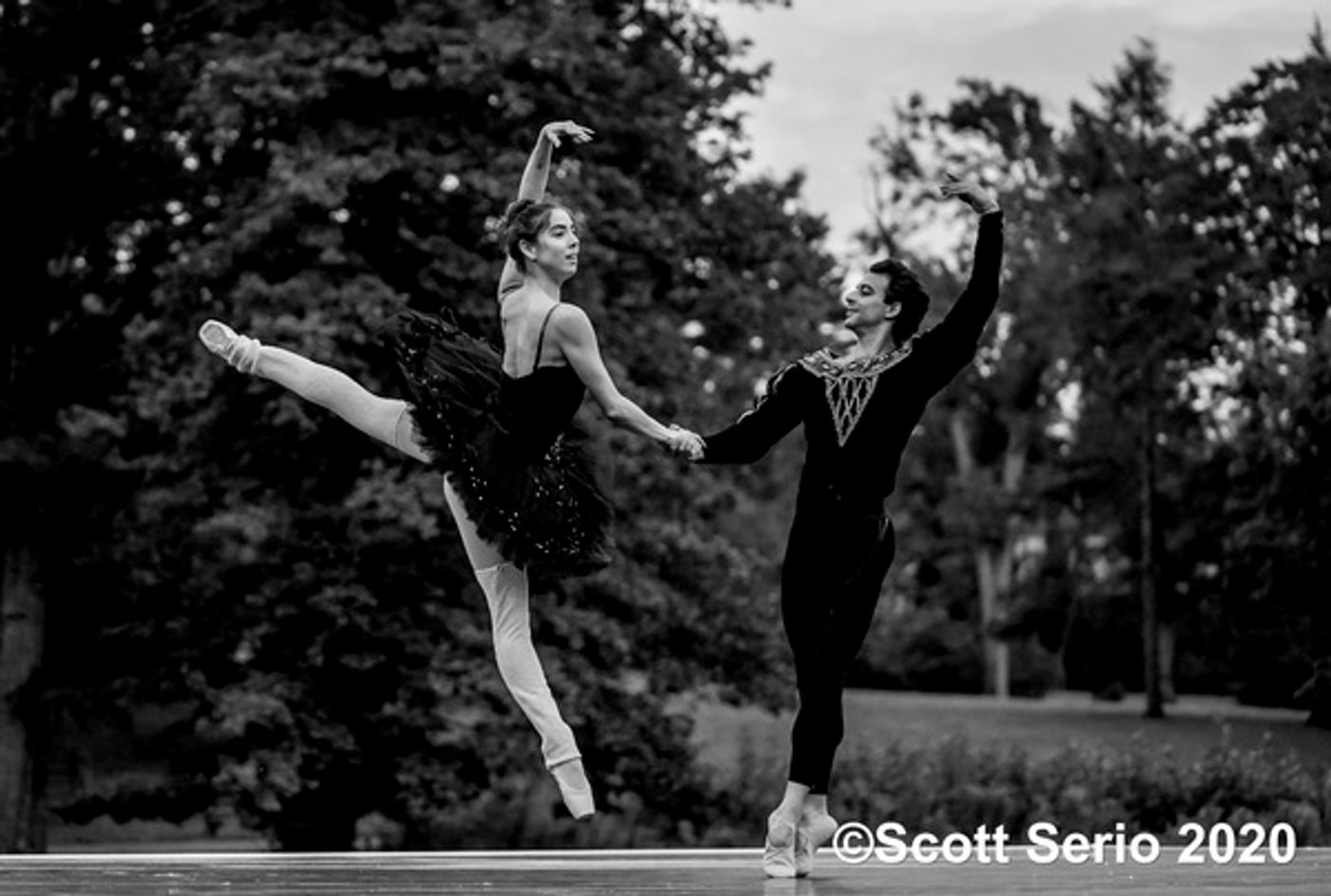 BWW Previews: INAUGURAL FALL GATHERING OF DANCE at Red Rose Farm BWW Previews: INAUGURAL FALL GATHERING OF DANCE at Red Rose Farm Image