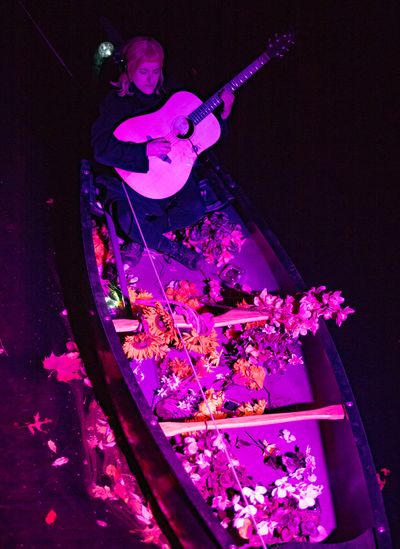 Roz Raskin in FIRE FLOWERS AND A TIME MACHINE // FLORAS DE FUEGO Y UNA MAQUINA DEL TI Photo