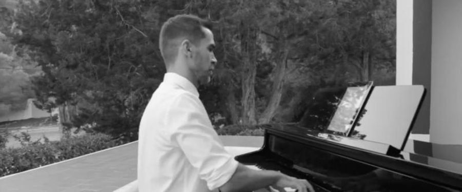 TV: Xavier Torras se despide de ANASTASIA con un medley Image