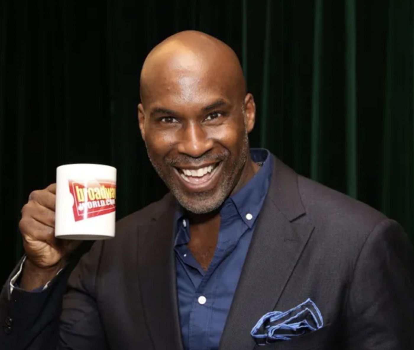 Wake Up With BWW 10/6: Trailer For ONE ROYAL HOLIDAY With Aaron Tveit and Laura Osnes, and More!  Image