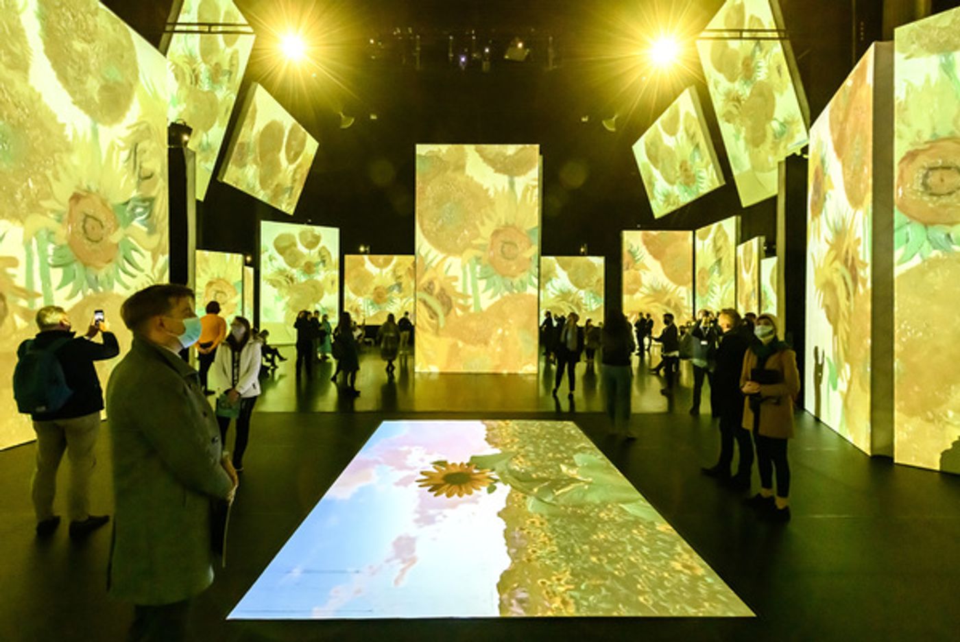 Photo Flash: VAN GOGH ALIVE Has UK Premiere at Birmingham Hippodrome  Image