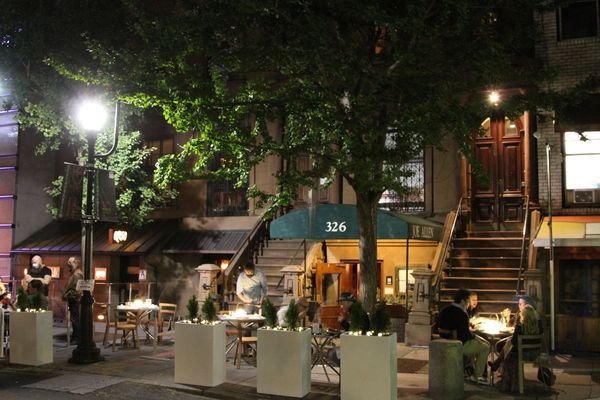 Photo Flash: Matthew Broderick, Joel Grey and More Celebrate the Return of Joe Allen  Image