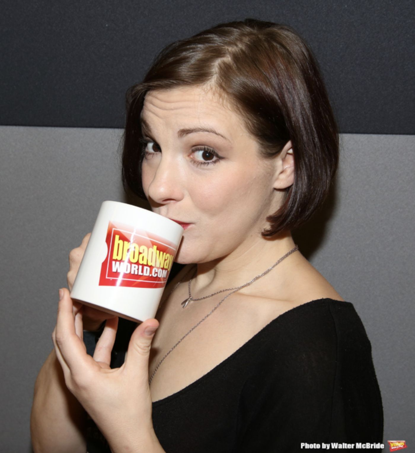 Wake Up With BWW 10/20: BEETLEJUICE Comes to South Korea, CHESS in Russia, and More!  Image