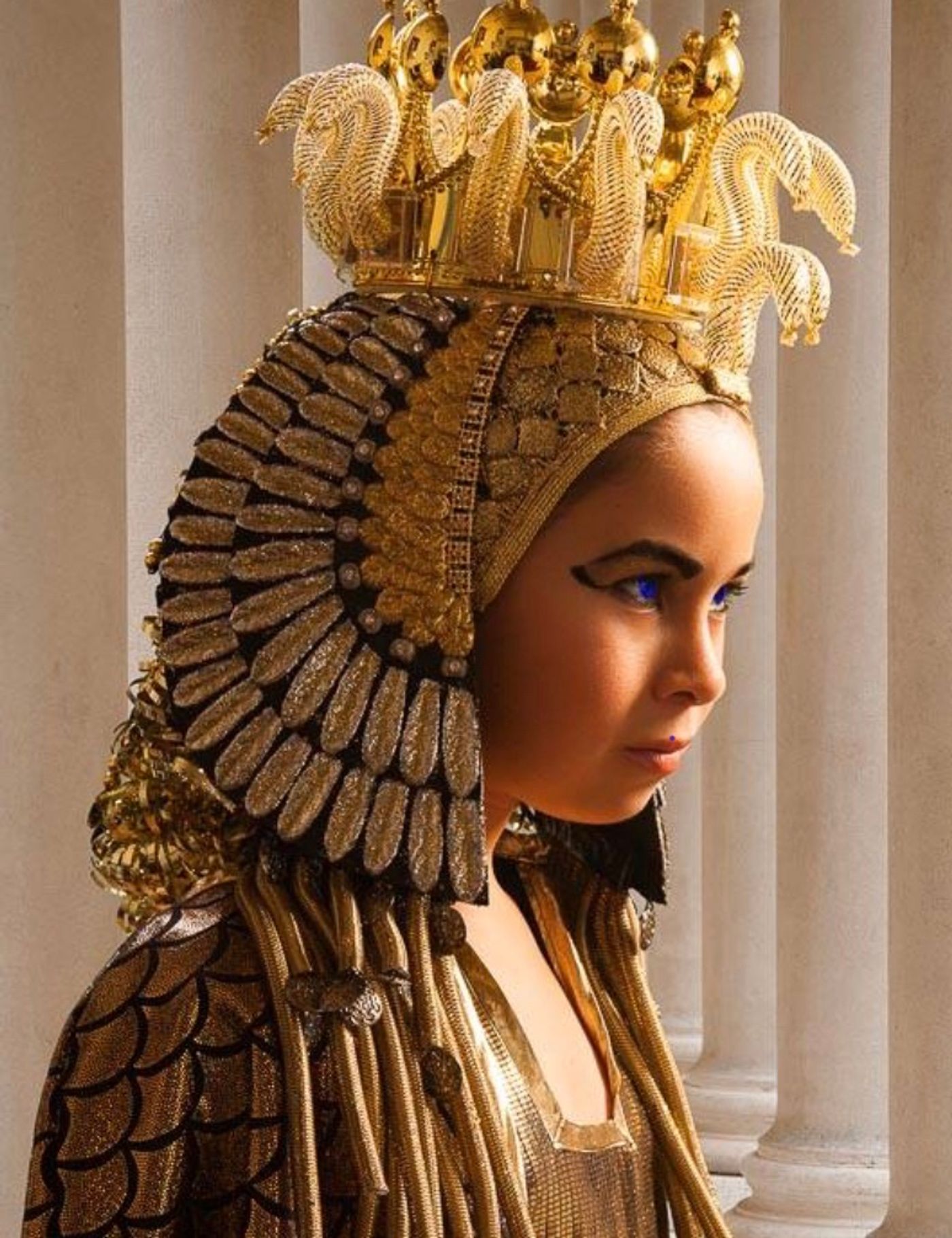 Feature: Ava Nicole Frances And The Divas of Halloween  Image