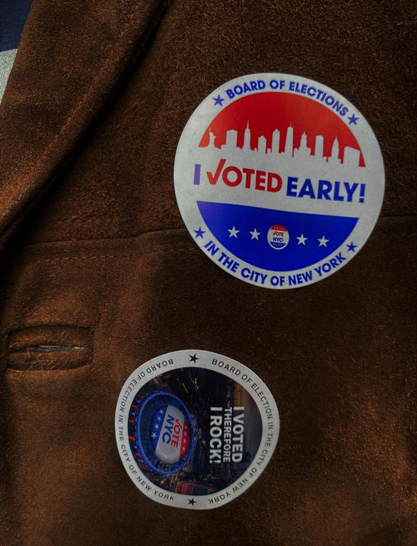 Feature: Cabaret and Concert Artists Flock To Polls For Early Voting  Image