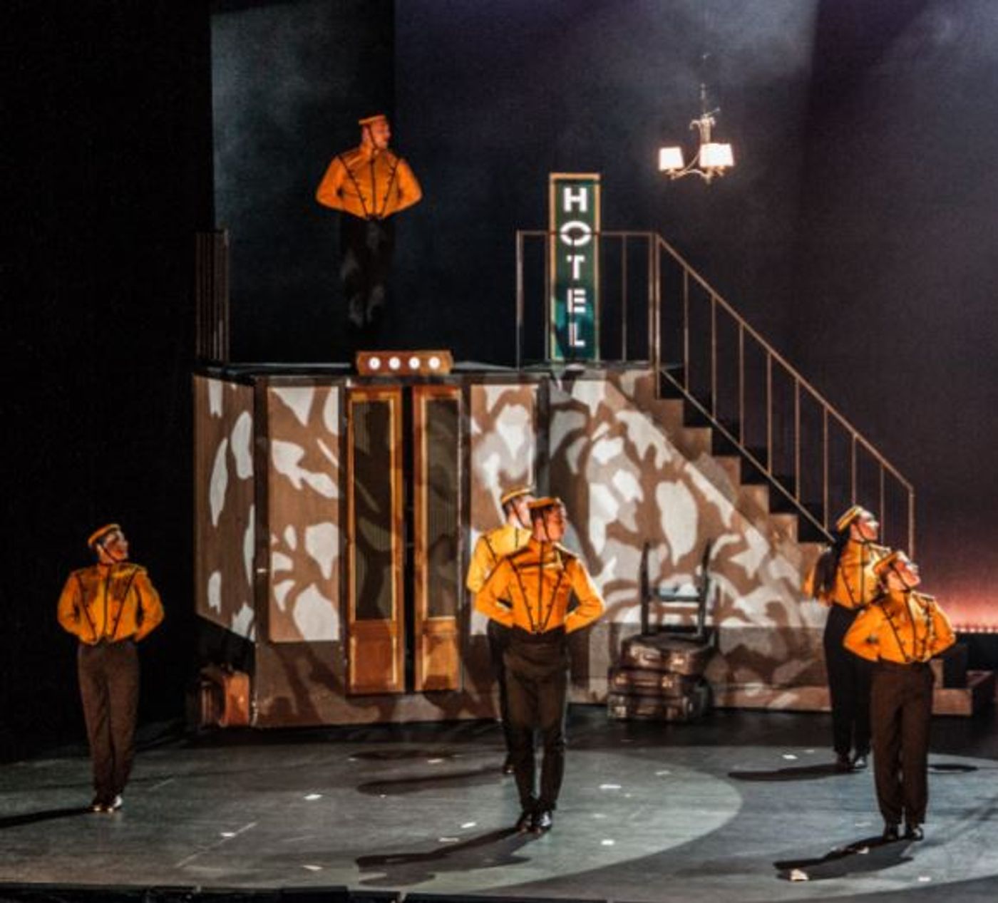 Review: STORIES at Casino De Paris  Image