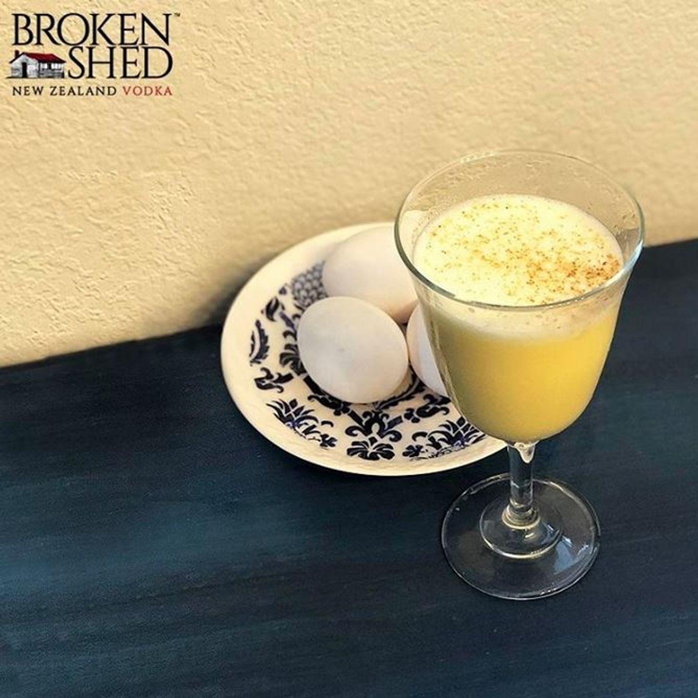 FRIENDSGIVING and THANKSGIVING Go-To Cocktail Recipes FRIENDSGIVING and THANKSGIVING Go-To Cocktail Recipes Image