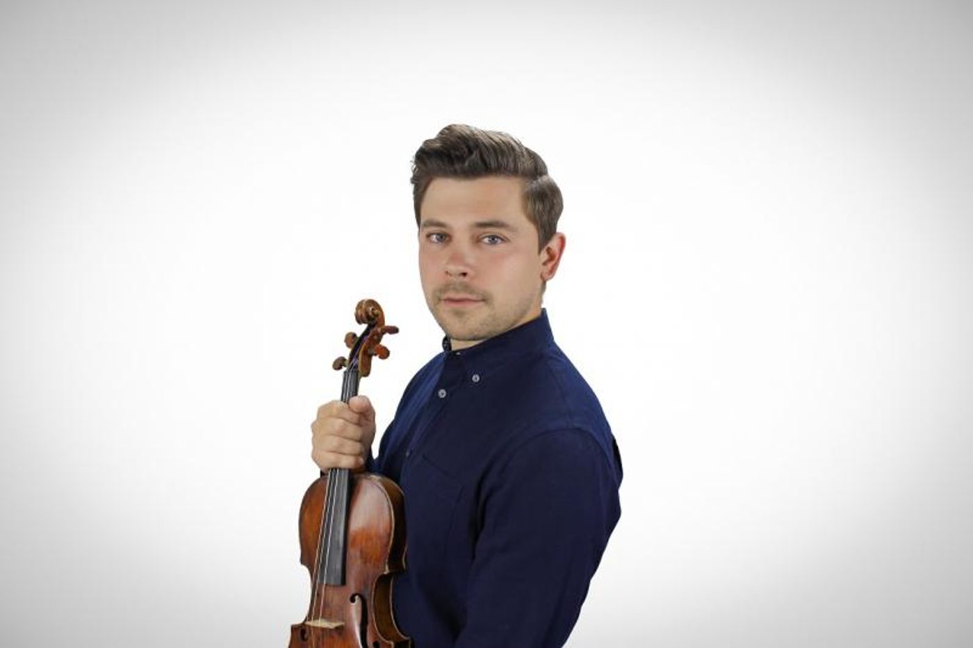 Interview: Edmund Bagnell Debuts Solo Album CHRISTMAS AT HOME  Image