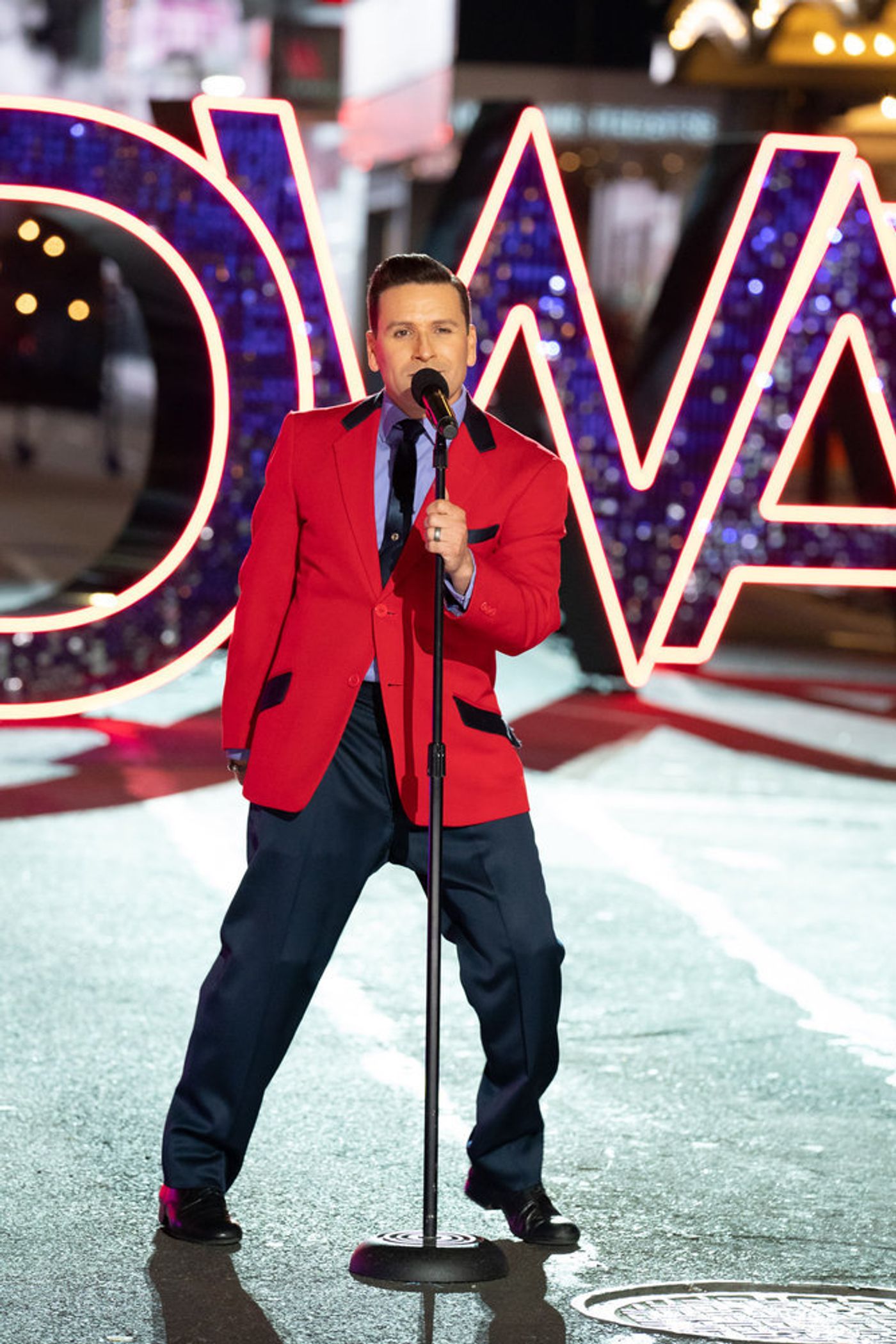 Photo Flash: Casts of MEAN GIRLS, AIN'T TOO PROUD, JAGGED LITTLE PILL, JERSEY BOYS, CHICAGO, DIANA: THE MUSICAL and RENT Unite for ONE NIGHT ONLY: THE BEST OF BROADWAY  Image