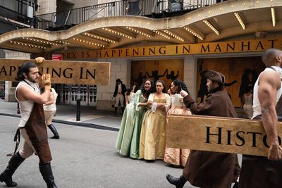 Cast of Hamilton Photo