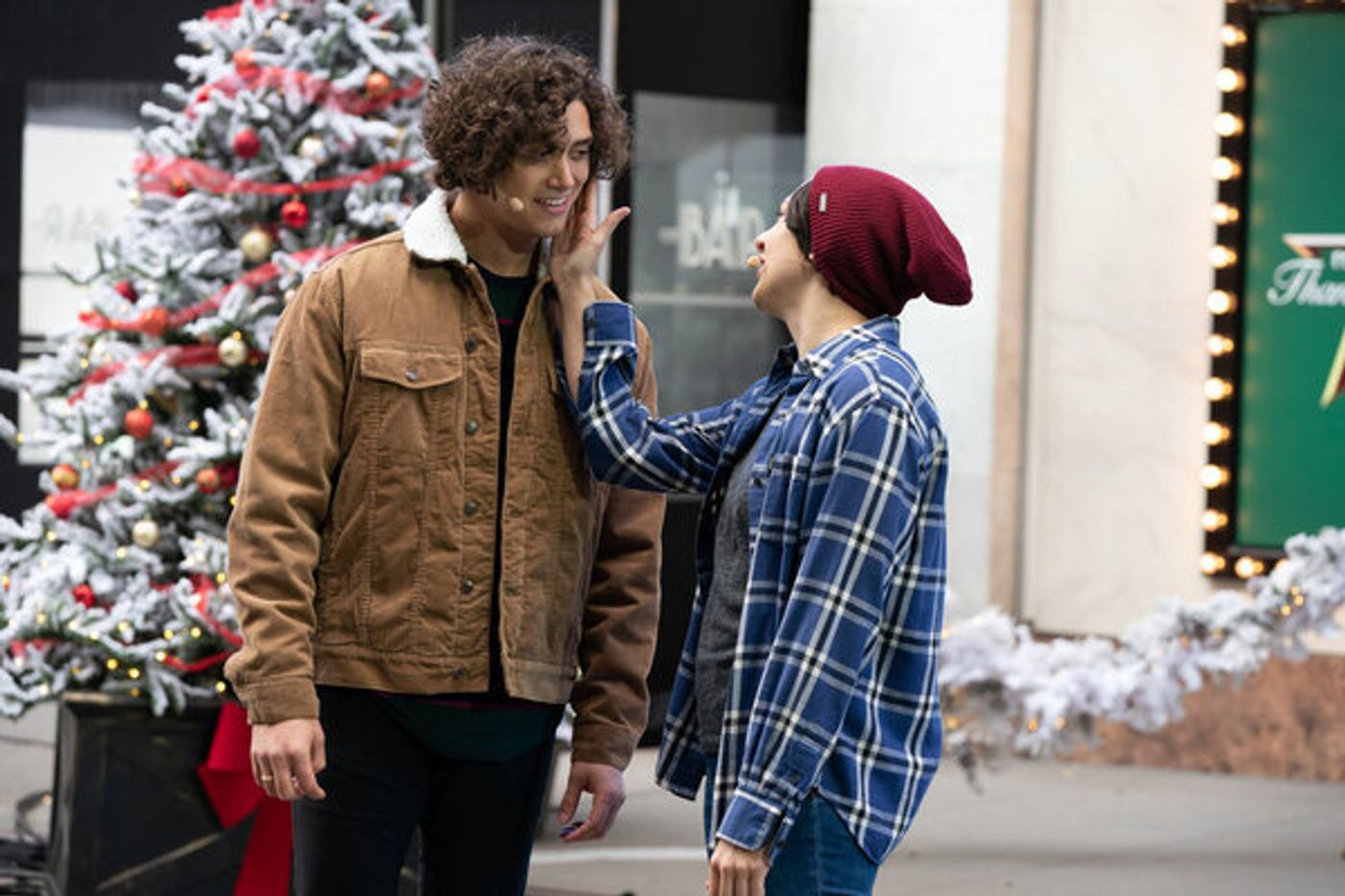 Photo Flash: The Casts of JAGGED LITTLE PILL, HAMILTON, MEAN GIRLS, and AIN'T TOO PROUD Perform at the MACY'S THANKSGIVING DAY PARADE Photo Flash: The Casts of JAGGED LITTLE PILL, HAMILTON, MEAN GIRLS, and AIN'T TOO PROUD Perform at the MACY'S THANKSGIVING DAY PARADE Image