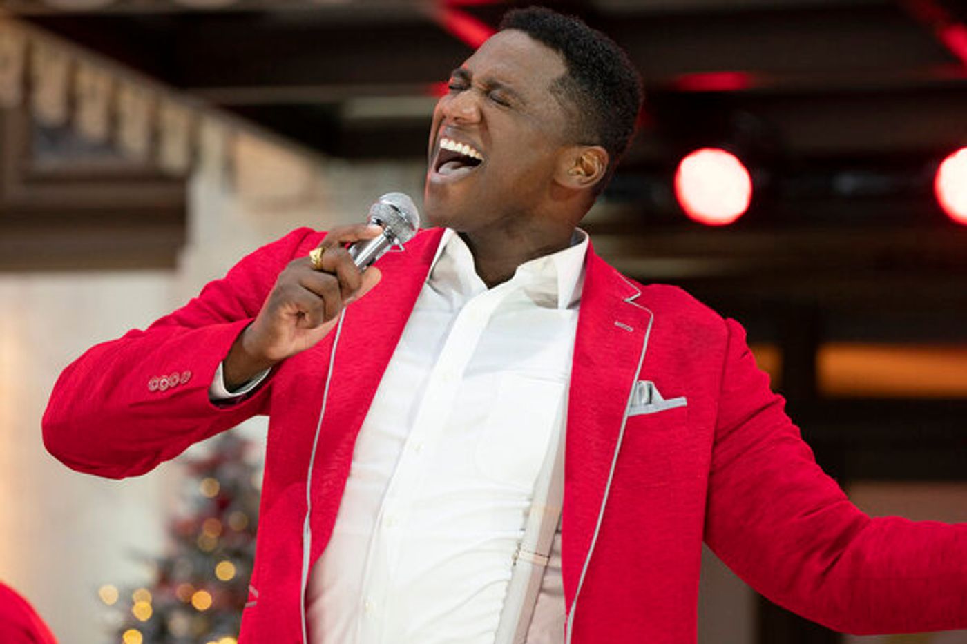 Photo Flash: The Casts of JAGGED LITTLE PILL, HAMILTON, MEAN GIRLS, and AIN'T TOO PROUD Perform at the MACY'S THANKSGIVING DAY PARADE Photo Flash: The Casts of JAGGED LITTLE PILL, HAMILTON, MEAN GIRLS, and AIN'T TOO PROUD Perform at the MACY'S THANKSGIVING DAY PARADE Image