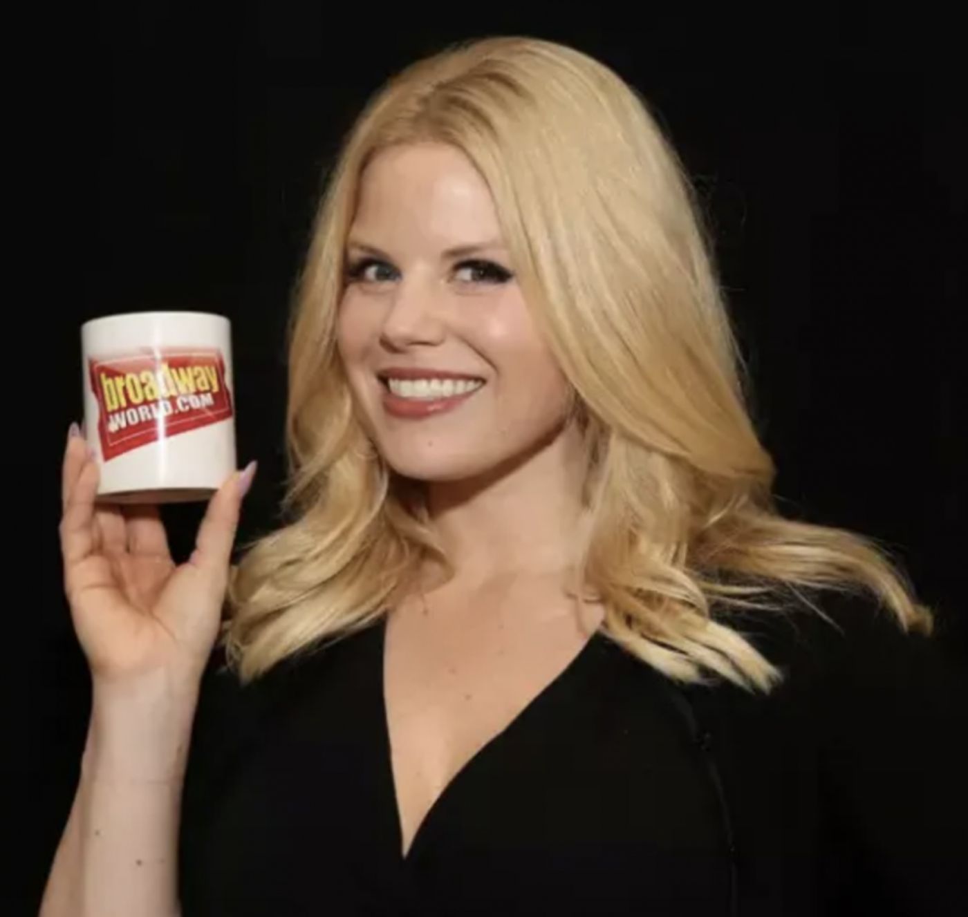 Wake Up With BWW 11/25: GRAMMY Nominations, THE PROM Posters, and More!  Image