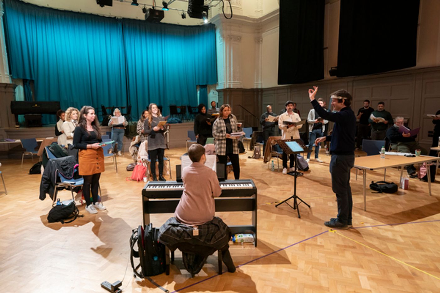 Photo Flash: Inside Rehearsal For A CHRISTMAS CAROL at the Dominion Theatre  Image