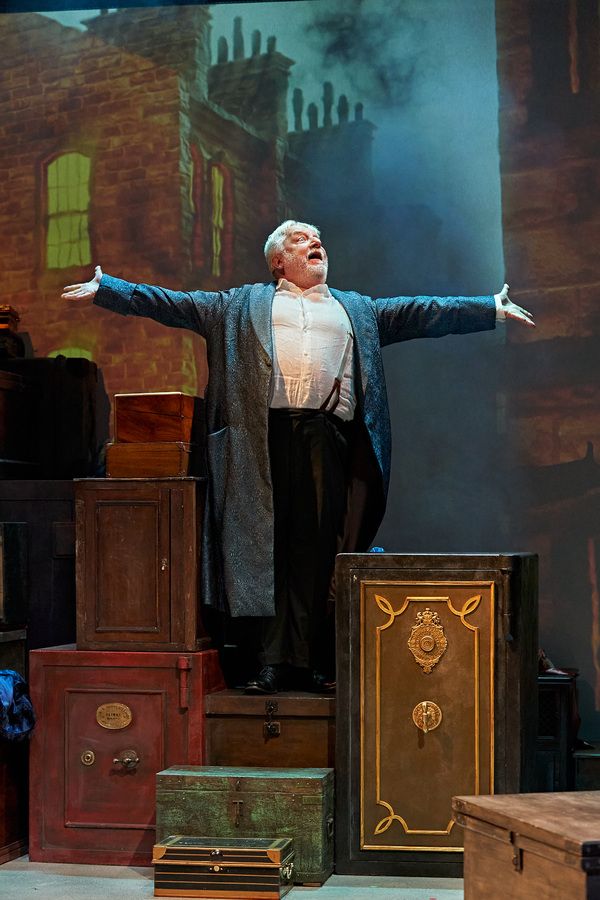 Photos: First Look at A CHRISTMAS CAROL at the Bridge Theatre — photo 9 of 9