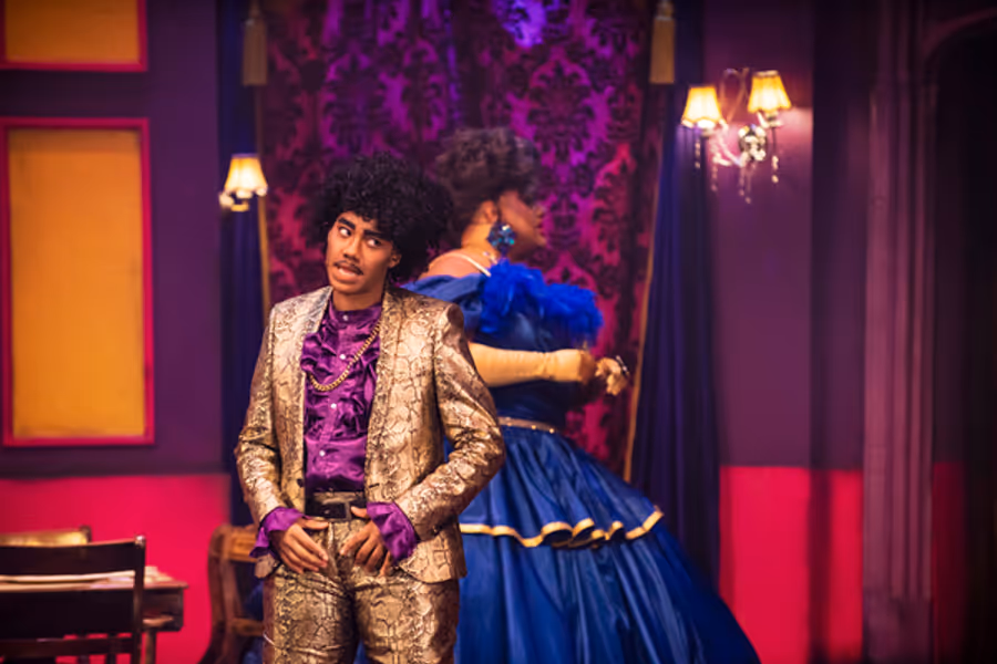 Photo Flash: First Look at DEATH DROP at the Garrick Theatre Image