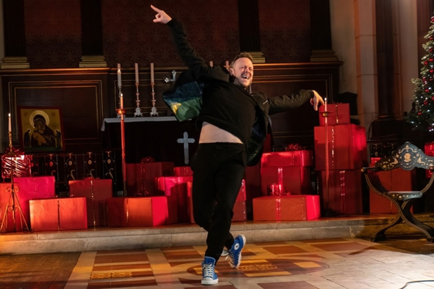 Photo Flash: Simon Callow, Sophie Isaacs, Kevin Clifton, and More Film WE NEED A LITTLE CHRISTMAS Concert  Image