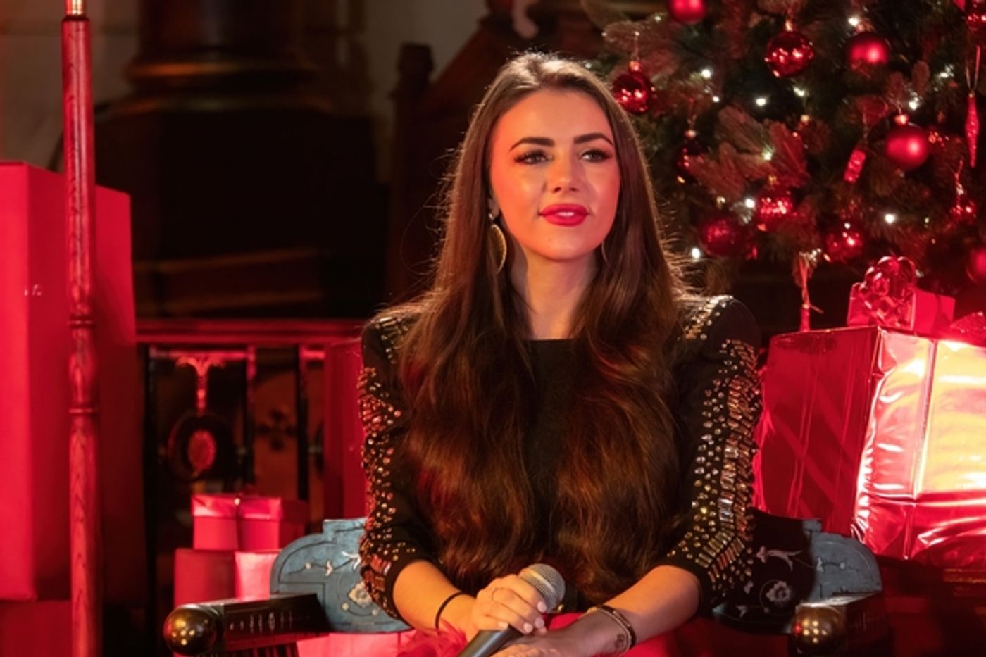 Photo Flash: Simon Callow, Sophie Isaacs, Kevin Clifton, and More Film WE NEED A LITTLE CHRISTMAS Concert  Image